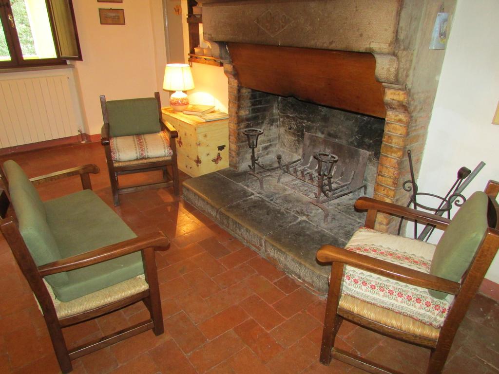 Agriturismo Dea Valfabbrica Exteriér fotografie