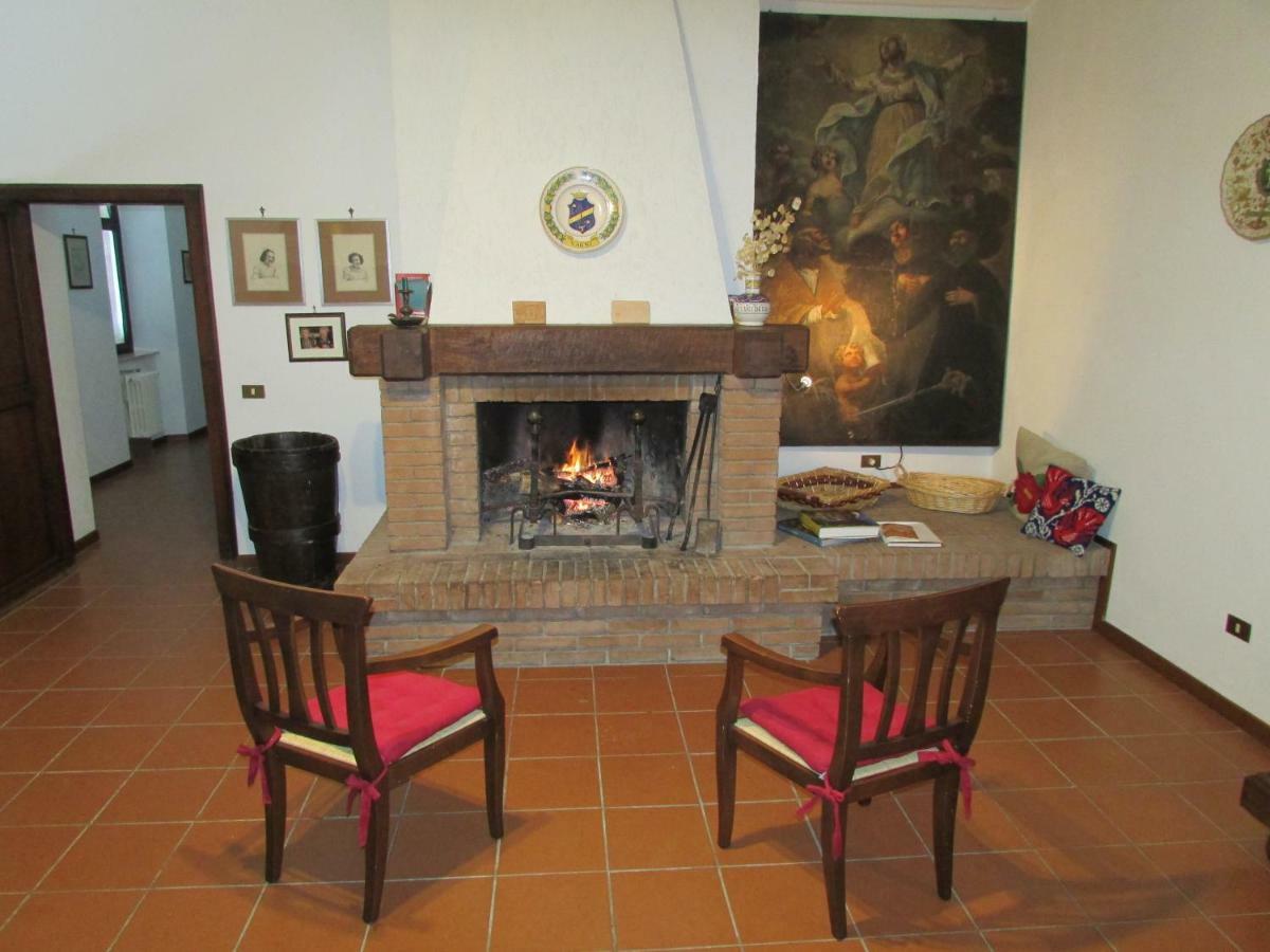 Agriturismo Dea Valfabbrica Exteriér fotografie